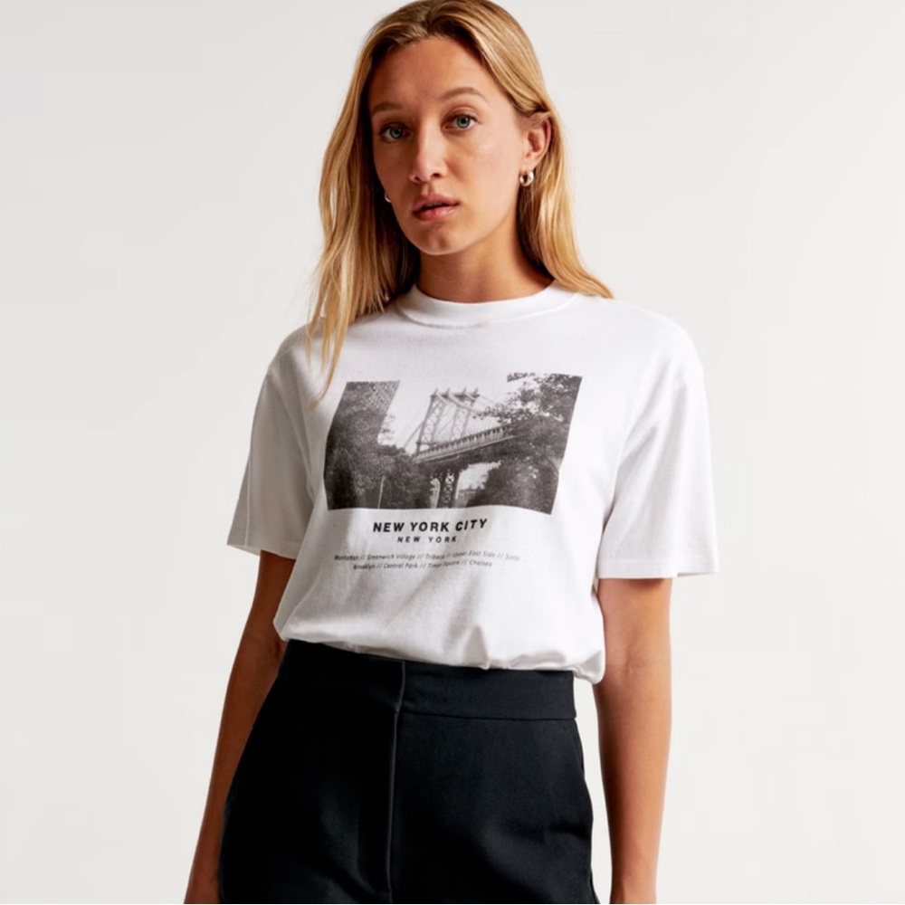 Brand New Abercrombie NYC Tee